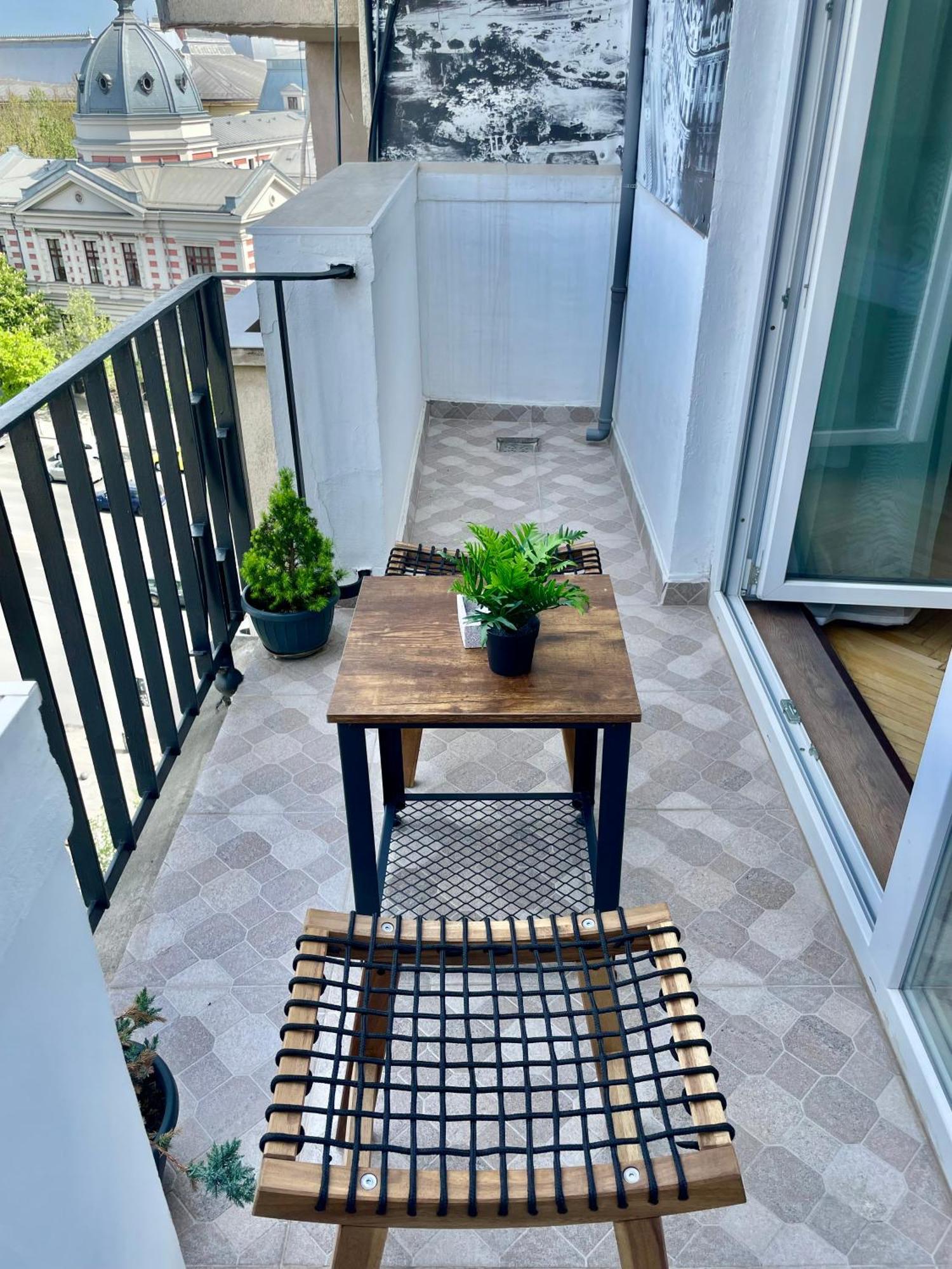 בוקרשט Metropole Apartments - Old City מראה חיצוני תמונה