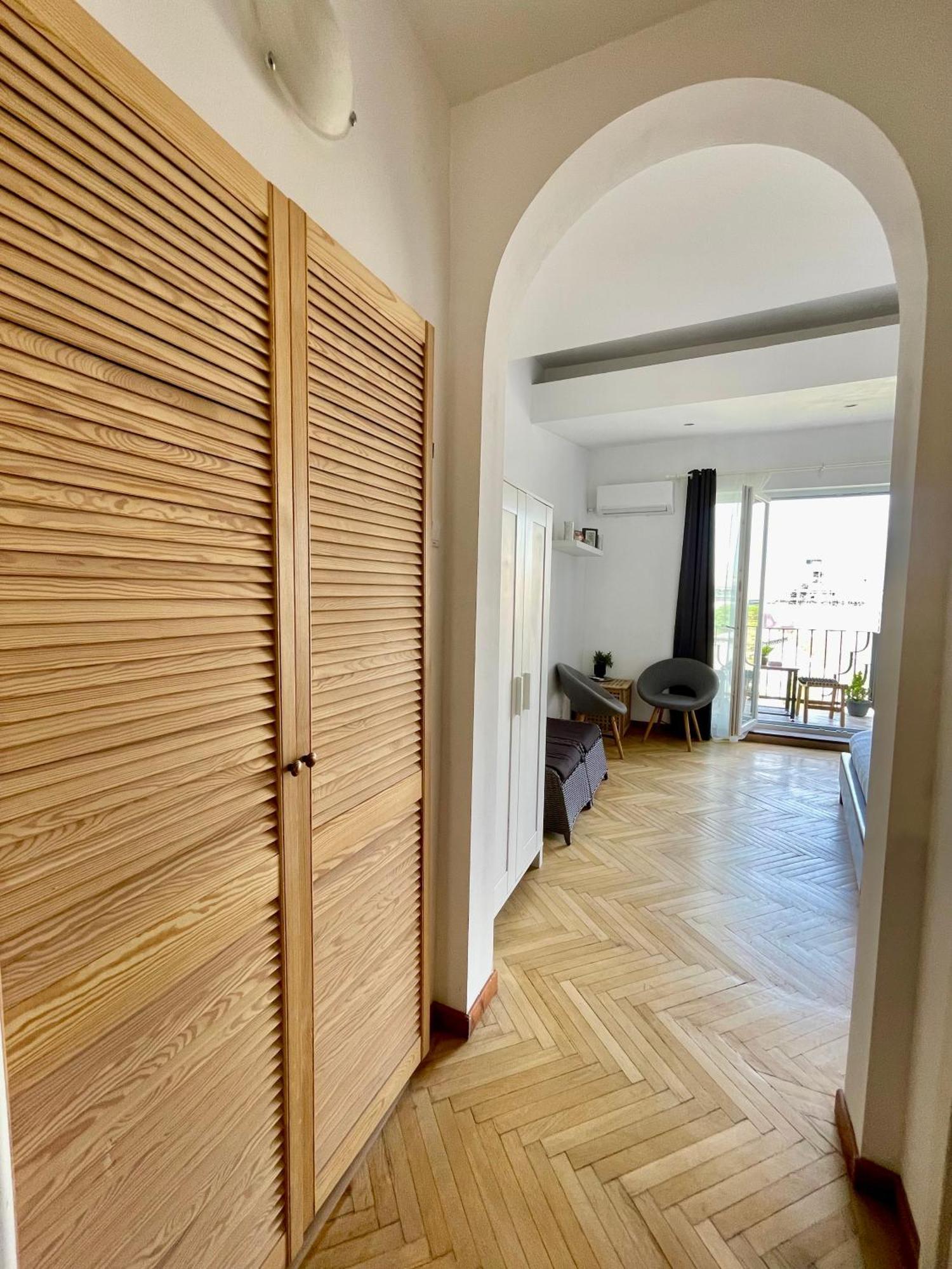 בוקרשט Metropole Apartments - Old City מראה חיצוני תמונה