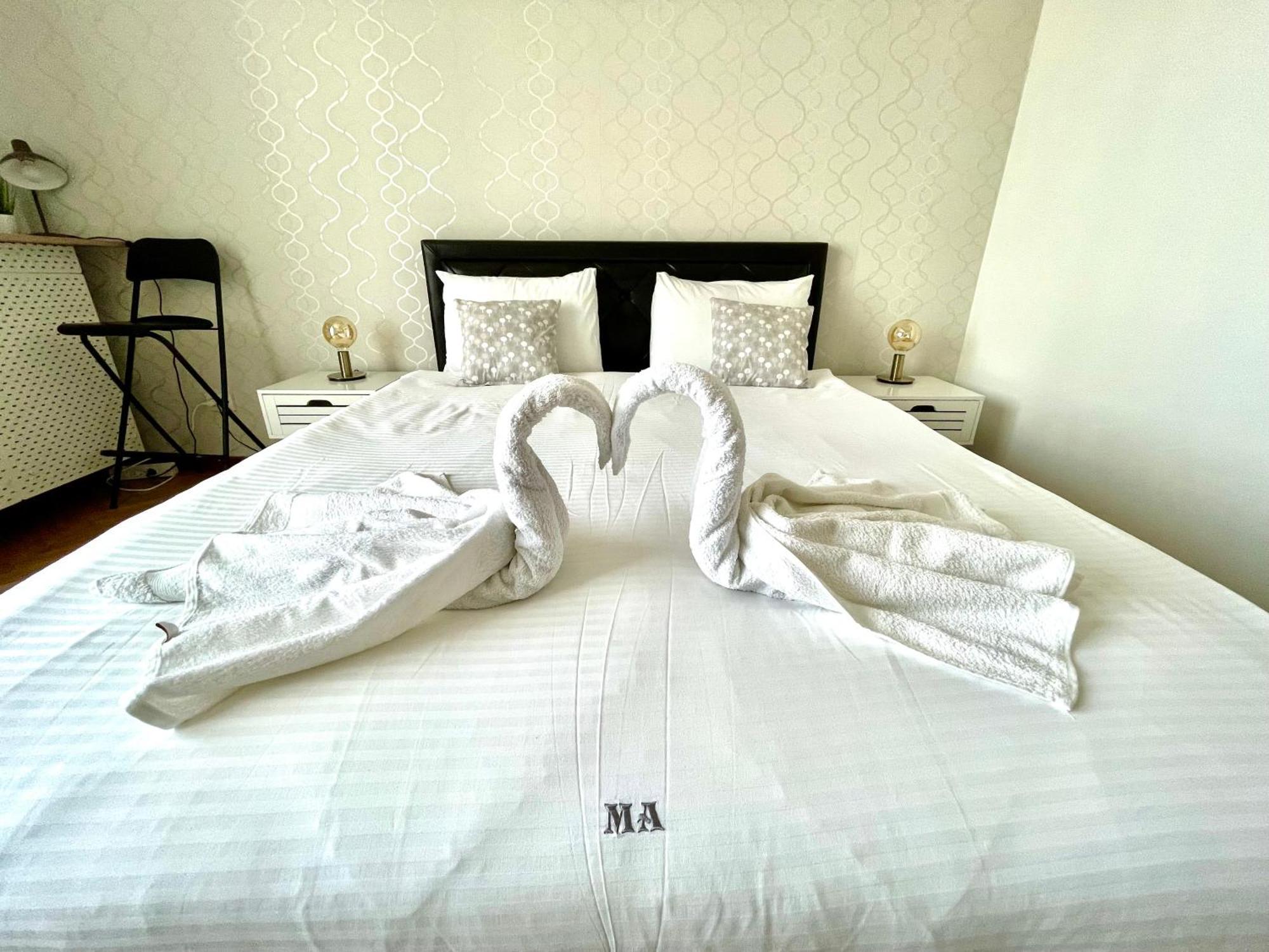 בוקרשט Metropole Apartments - Old City מראה חיצוני תמונה